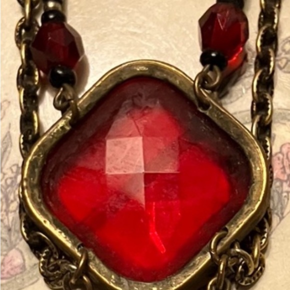 ANTIQUE NECKLACE DEEP RED GLASS STONE, BLACK BEADS THROUGH OUT DROP STONE BOTTOM - Picture 6 of 16